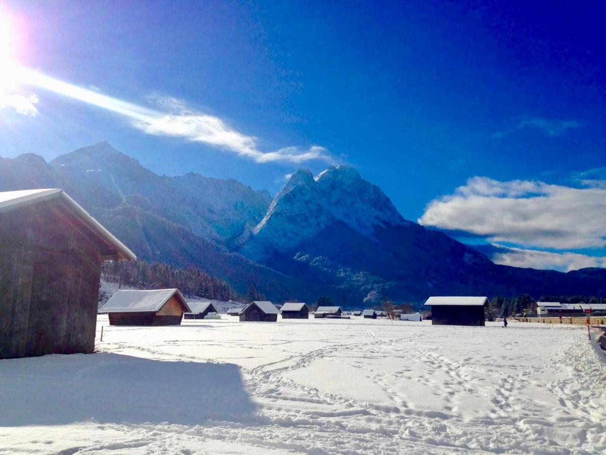 Alpine Escape Holiday Home With Mountain View Garmisch-Partenkirchen Exterior foto