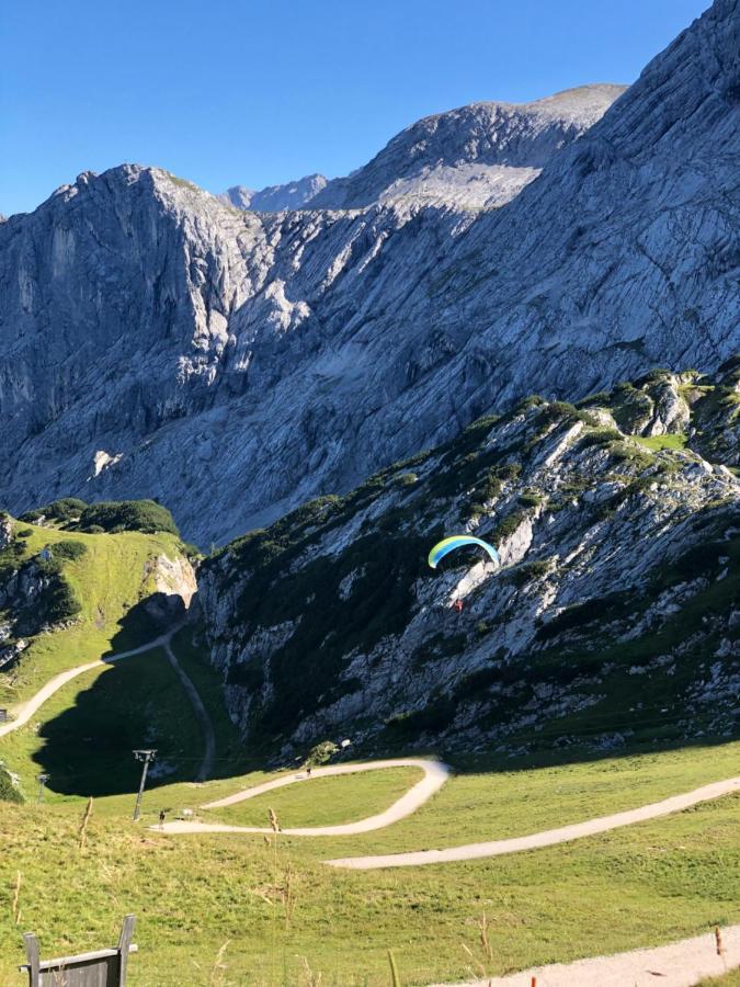 Alpine Escape Holiday Home With Mountain View Garmisch-Partenkirchen Exterior foto