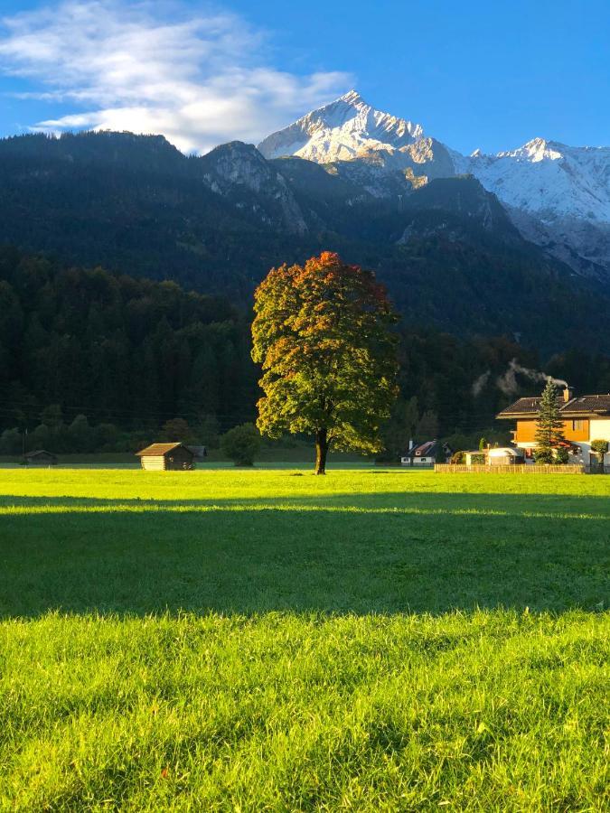 Alpine Escape Holiday Home With Mountain View Garmisch-Partenkirchen Exterior foto